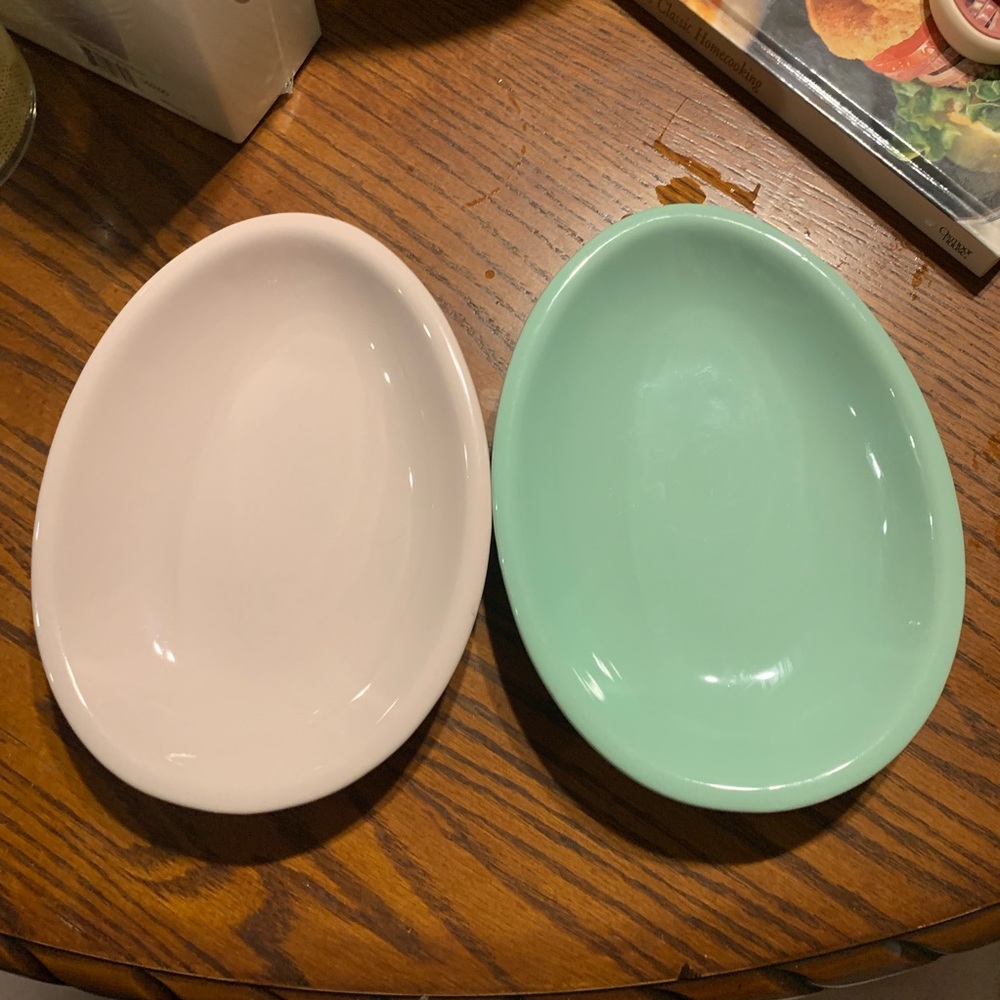 Easter egg plates pastel THE MAIN INGREDIENTS